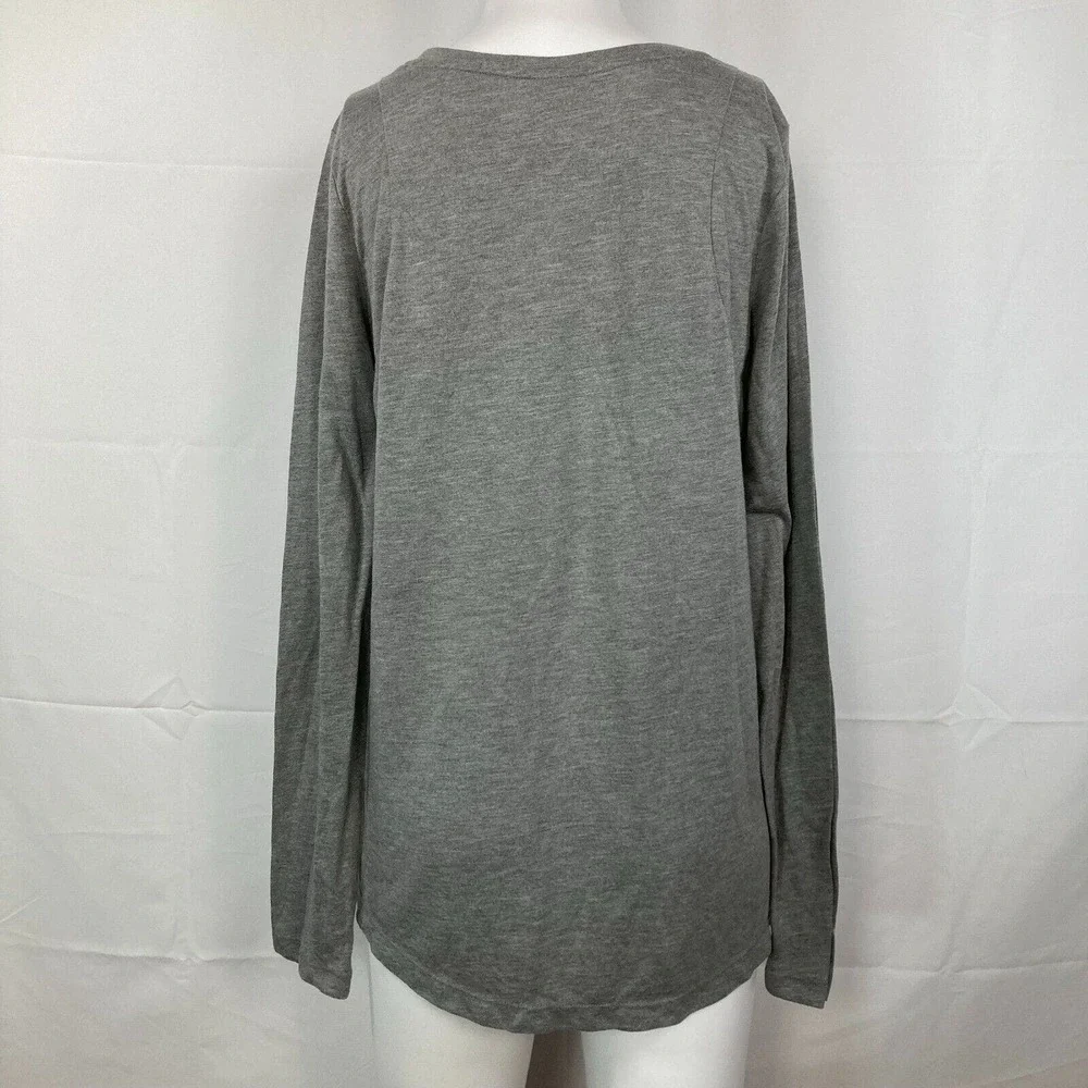Nike T-Shirt Womens Sz M Gray Long‎ Sleeve Pullover Knit Lightweight